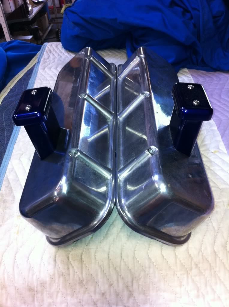 BBC Valve Covers with Billet Breathers