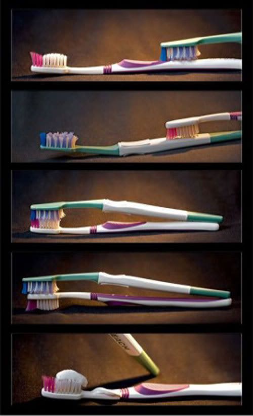 [http://i166.photobucket.com/albums/u113/paulpnevada/Toothbrushes.jpg]