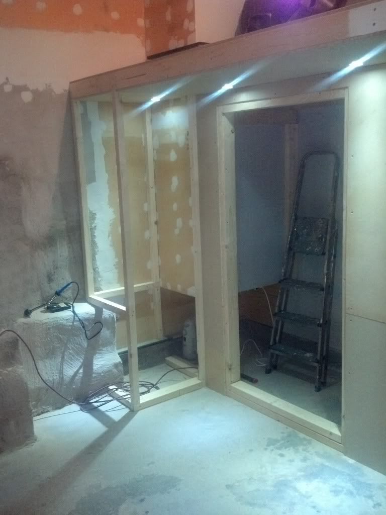 http://i166.photobucket.com/albums/u119/premonitioner/Renovering/2013-01-27_18-30-36_165.jpg