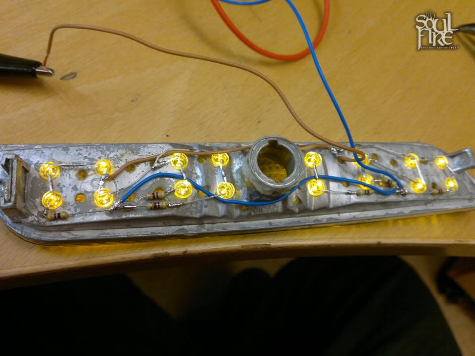 http://i166.photobucket.com/albums/u119/premonitioner/SOUL%20FIRE%20-%20MAKEOVER/old_positionlights_01.jpg