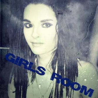 photo girlsroom_zps3c5b6fa0.jpg