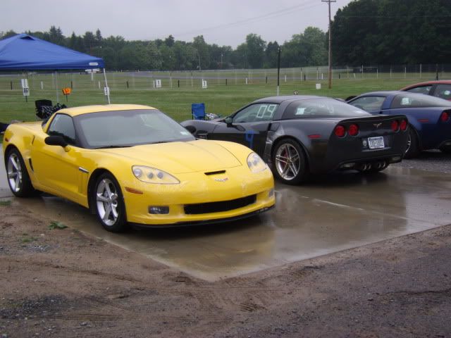 http://i166.photobucket.com/albums/u85/VWmama04/Cars/autoxandbeetleproject025.jpg