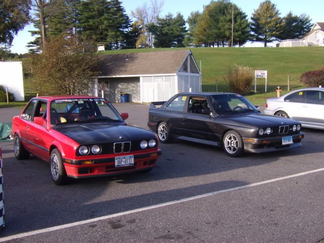 http://i166.photobucket.com/albums/u85/VWmama04/Cars/limerockrace005.jpg