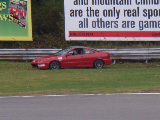 http://i166.photobucket.com/albums/u85/VWmama04/Cars/limerockrace025.jpg