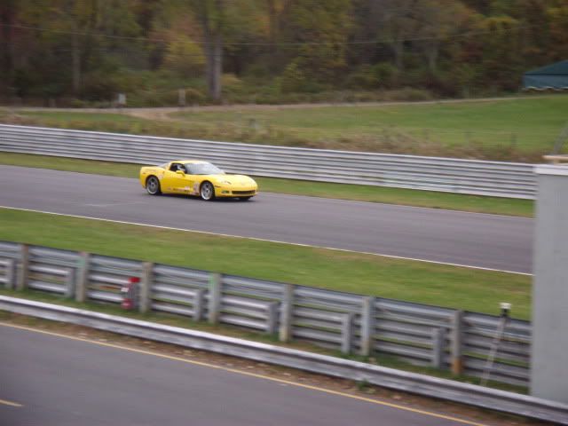 http://i166.photobucket.com/albums/u85/VWmama04/Cars/limerockrace051.jpg