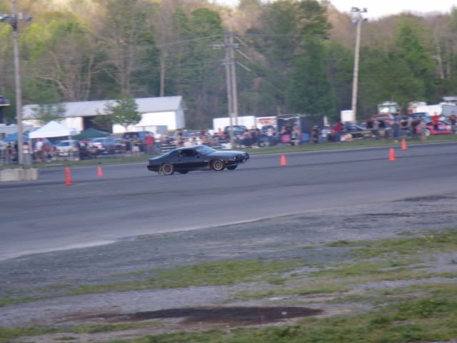 http://i166.photobucket.com/albums/u85/VWmama04/Cars/maltaspeedway09021.jpg