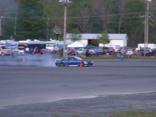 http://i166.photobucket.com/albums/u85/VWmama04/Cars/maltaspeedway09027.jpg