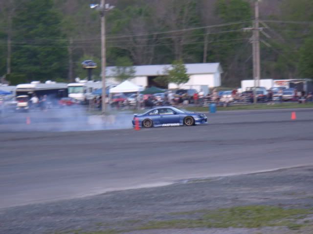 http://i166.photobucket.com/albums/u85/VWmama04/Cars/maltaspeedway09028.jpg