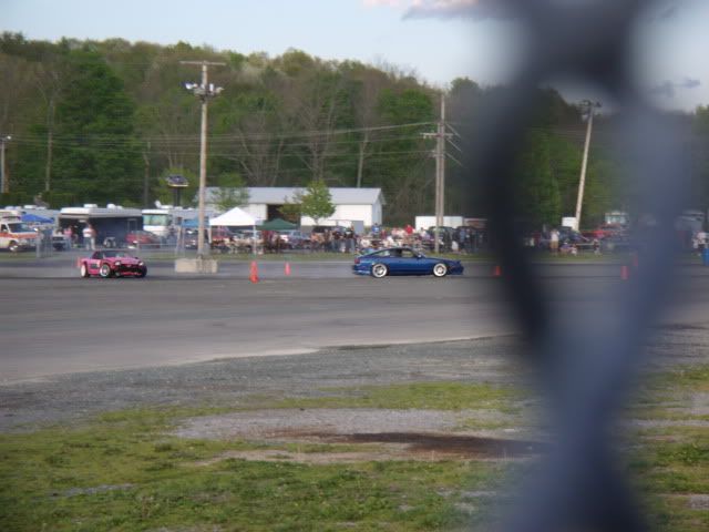 http://i166.photobucket.com/albums/u85/VWmama04/Cars/maltaspeedway09031.jpg