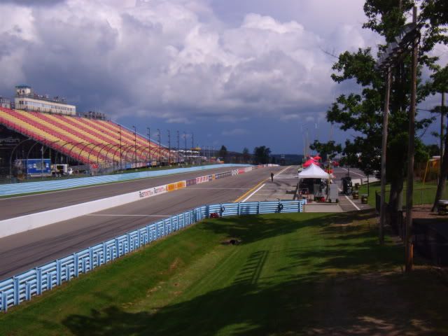 http://i166.photobucket.com/albums/u85/VWmama04/nascarwatkinsglen131.jpg