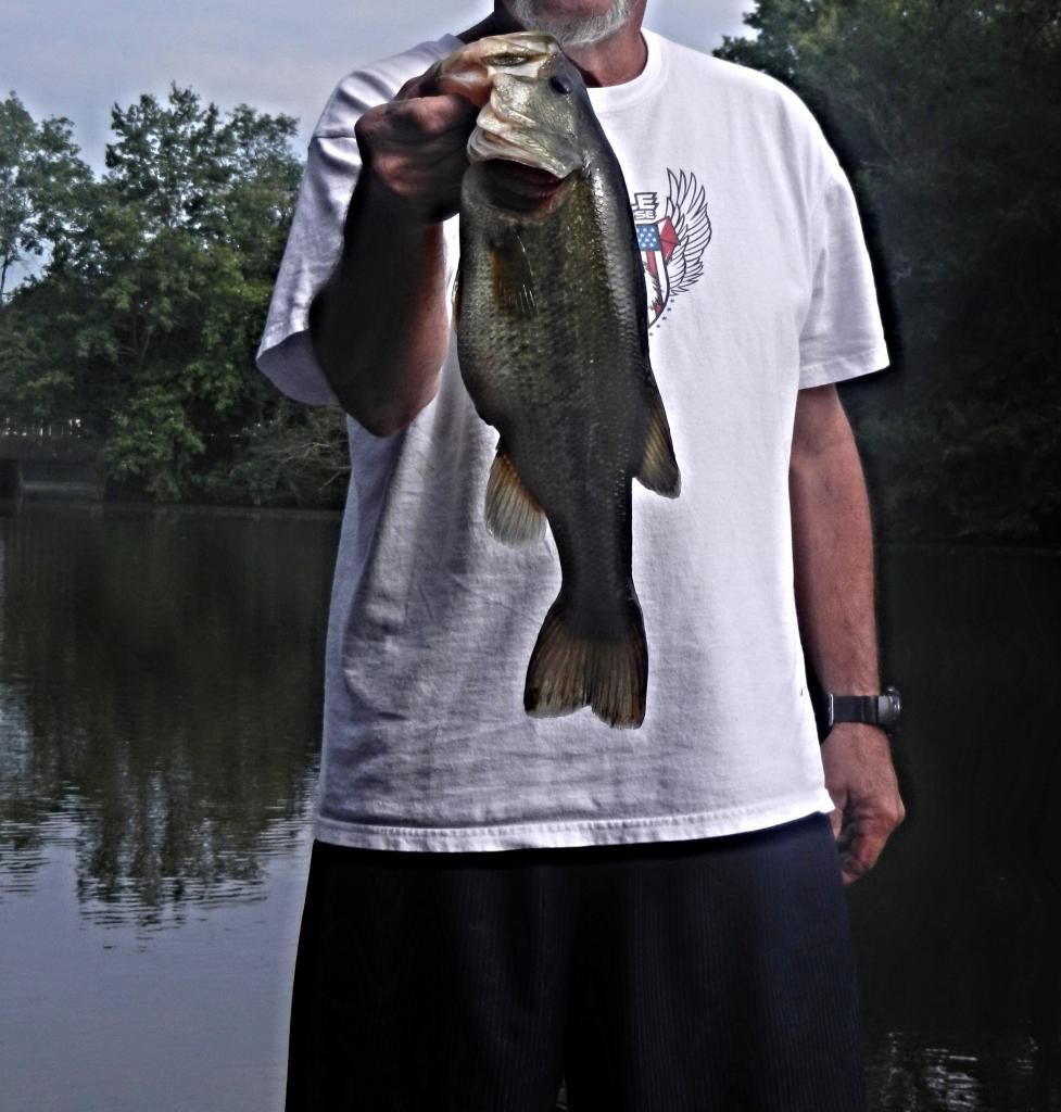 8/20/14 Alloway Lake BASS BARN