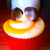 http://i166.photobucket.com/albums/u88/hollykeller_photos/cupcake13.png