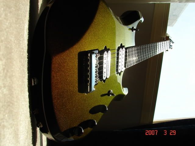 Guitar064.jpg