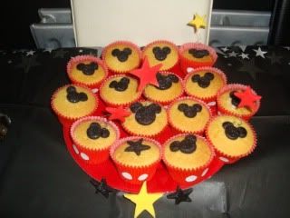 ethansmickeycupcakesresized.jpg