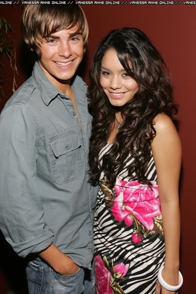 http://i166.photobucket.com/albums/u94/BabuhGurl93/Zac%20and%20nessa/001.jpg http://i166.photobucket.com/albums/u94/BabuhGurl93/Zac%20and%20nessa/001.jpg
