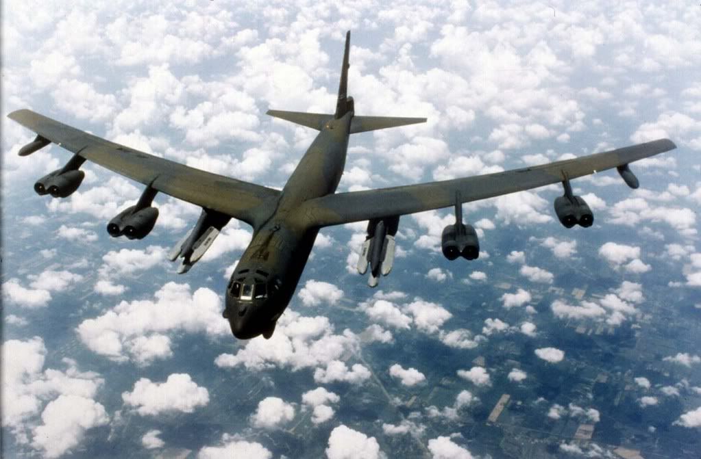 b52 bomber pictures. B52 Bomber Image