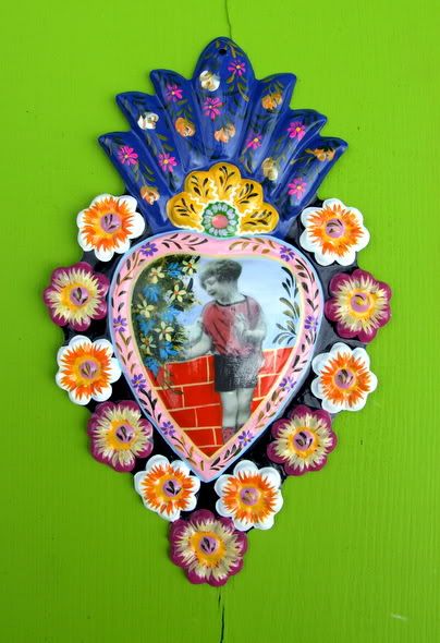 Product Info 21cms (8.5) height x 13cms (5.2) width, each heart has 